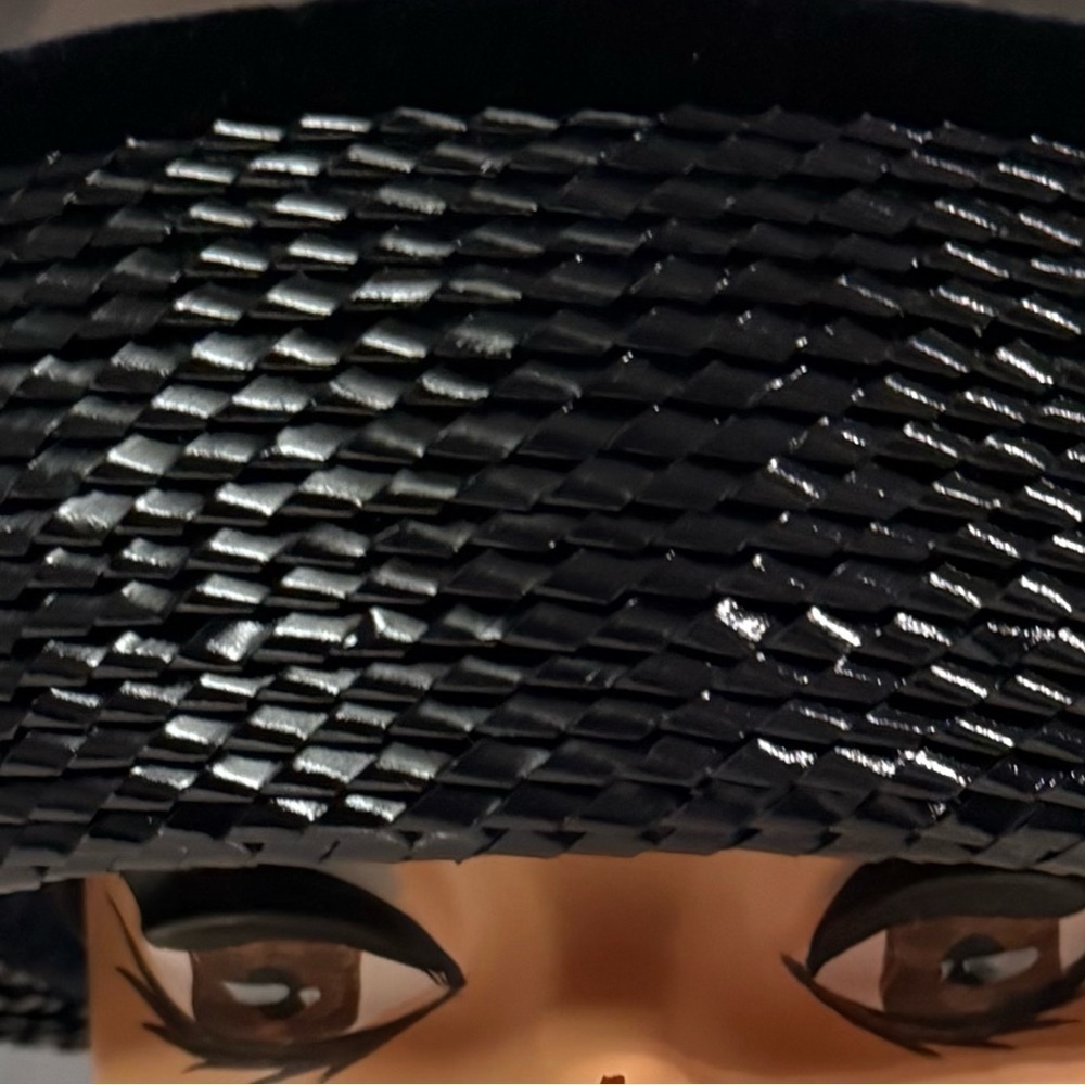 Vintage navy woven hat with velvet bow and trim. - Picture 7 of 8